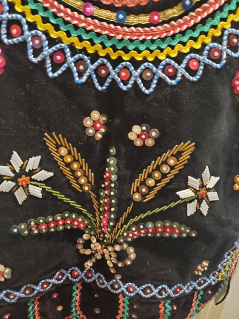 Polish vintage , ethnic embroidered vest - Picture 6 of 7